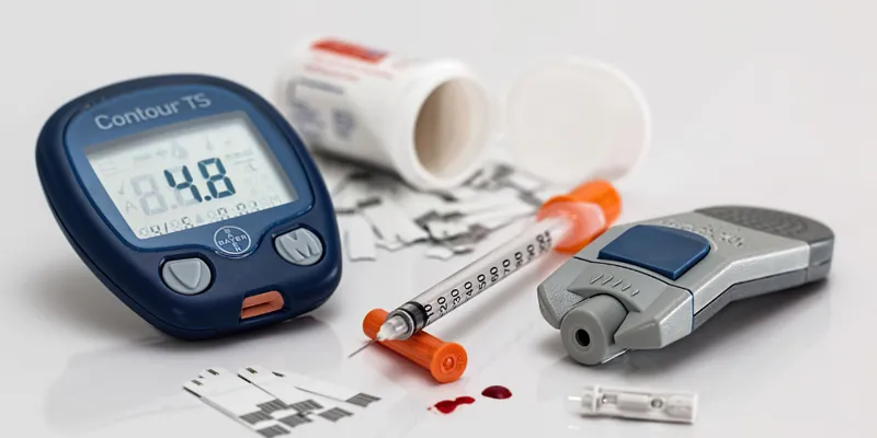 Monitoring Diabetes 1000x500.png